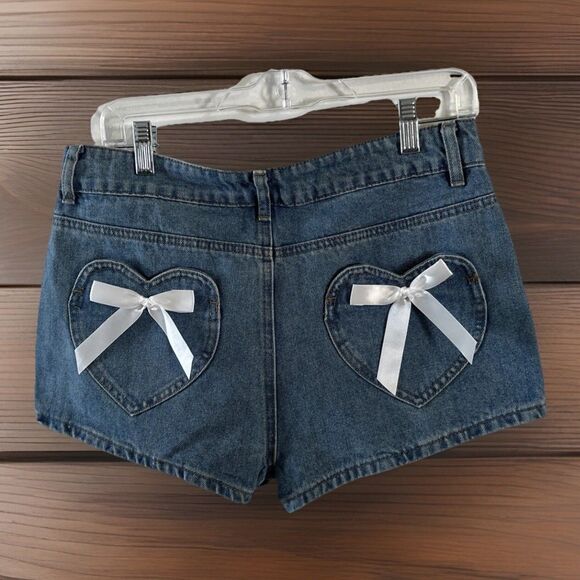 Edikted Pants - Edikted Rylin Low-Rise Denim Shorts Size S Small Waist 32 Inseam 2 NWOT